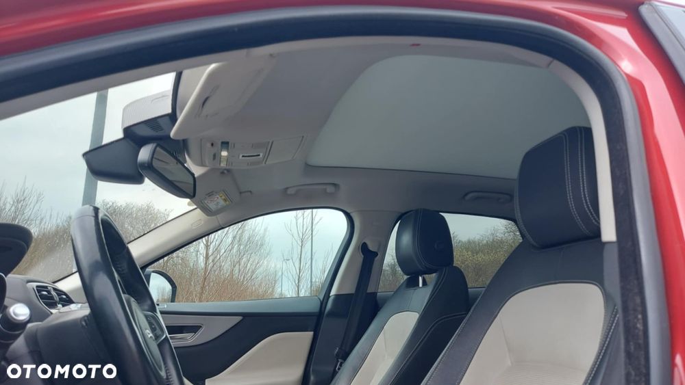 Jaguar F-Pace 20d AWD R-Sport - 17