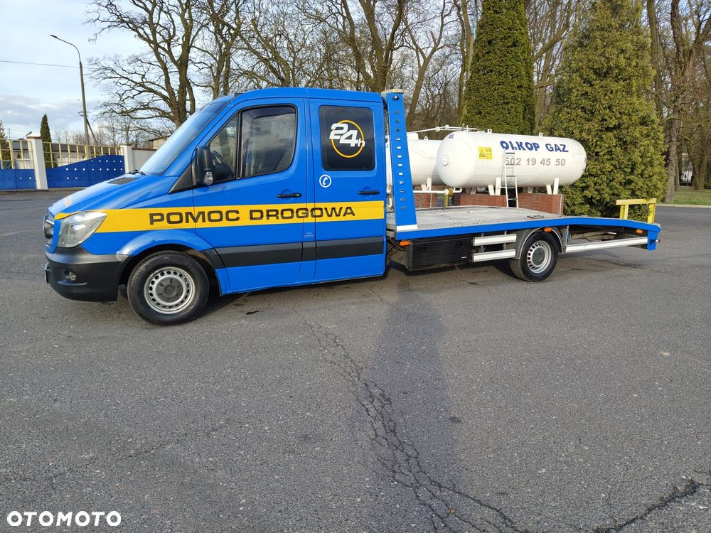 Mercedes-Benz Sprinter - 11