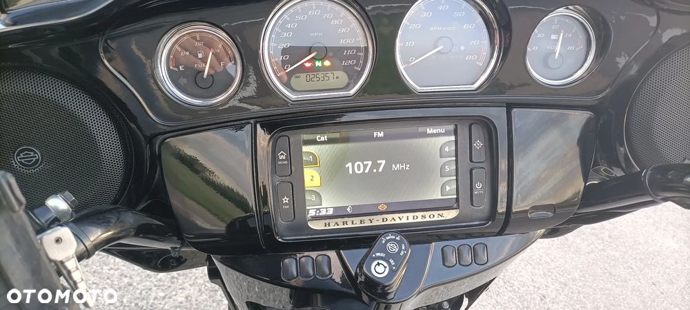 Harley-Davidson Touring Street Glide - 9