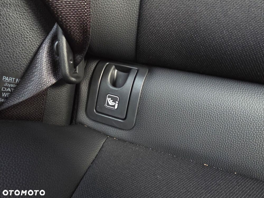 Toyota Yaris Hybrid 1.5 Executive - 32