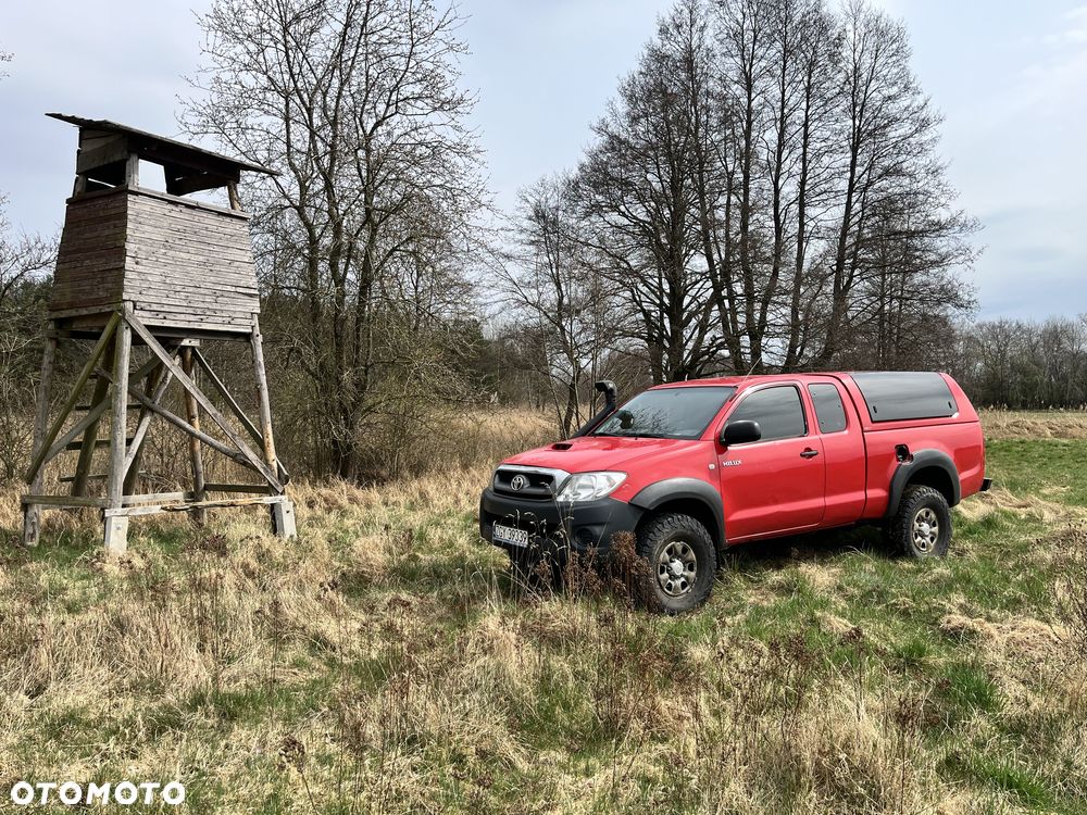 Toyota Hilux - 2