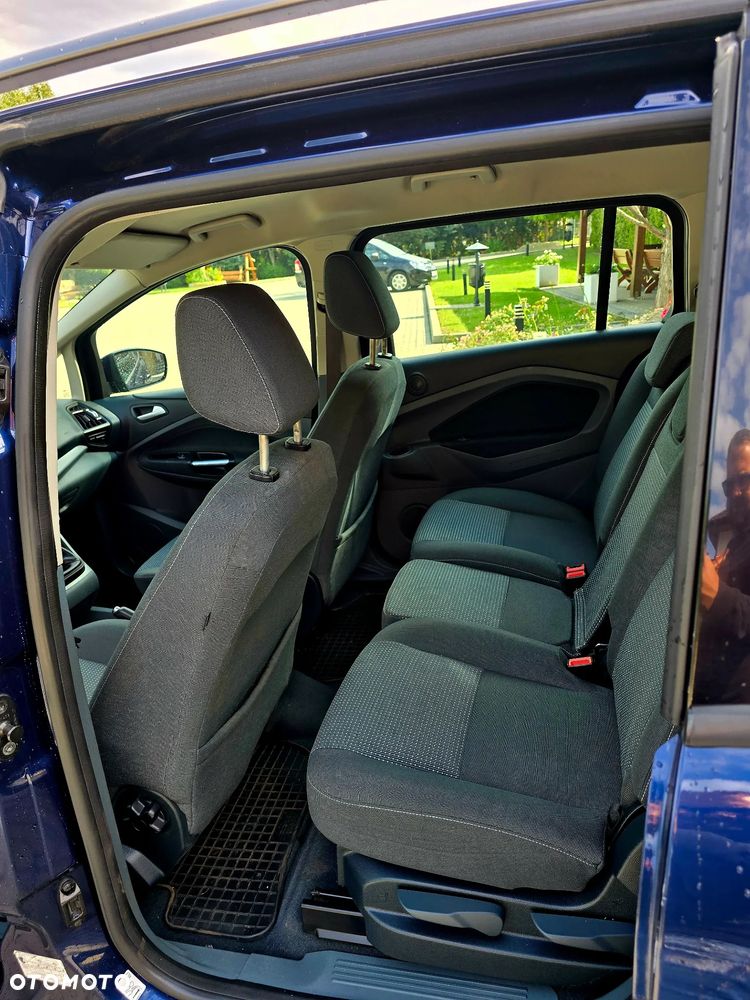 Ford Grand C-MAX - 9