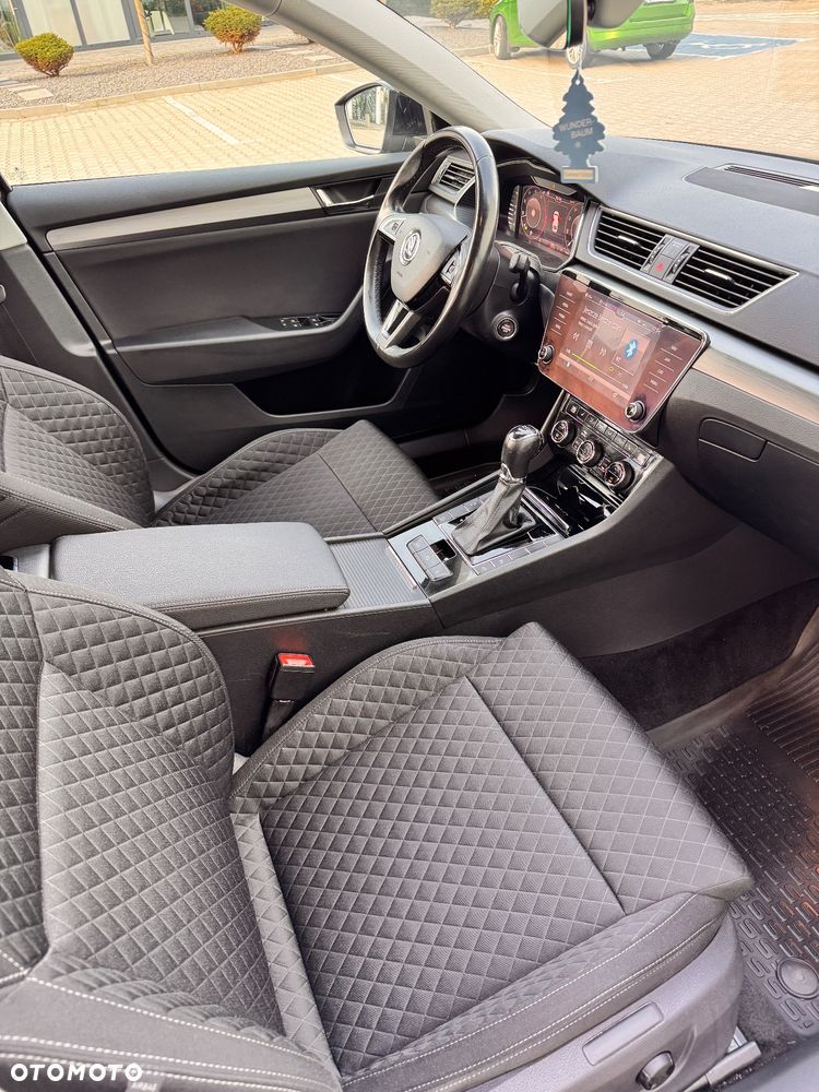 Skoda Superb 2.0 TDI L&K DSG - 22