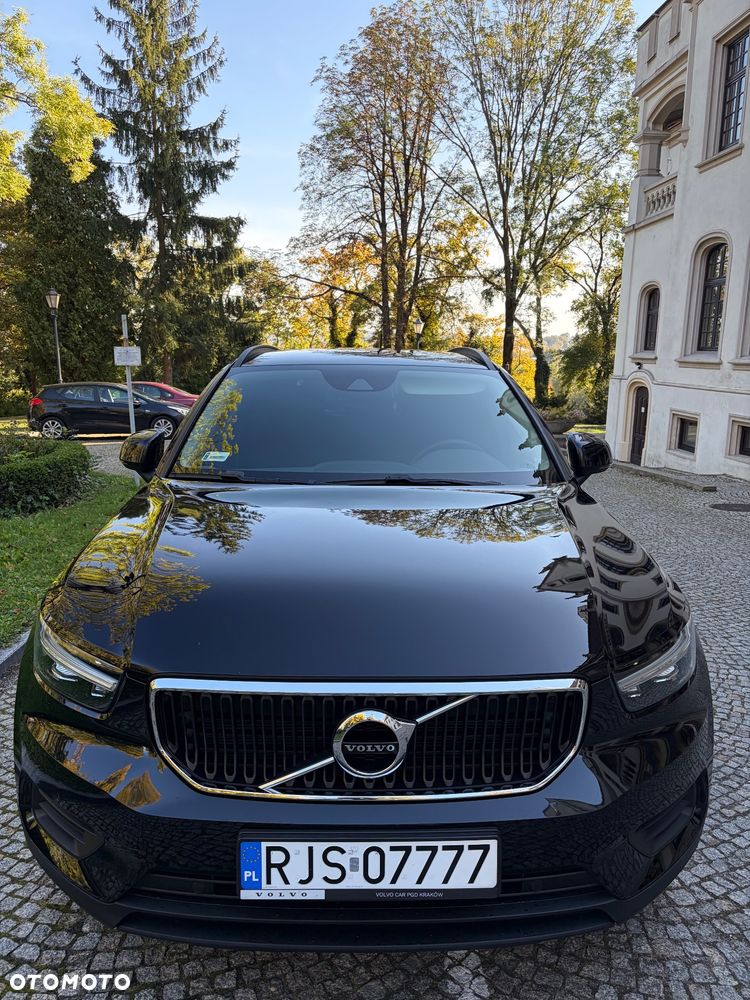 Volvo XC 40 T3 Momentum Core - 4