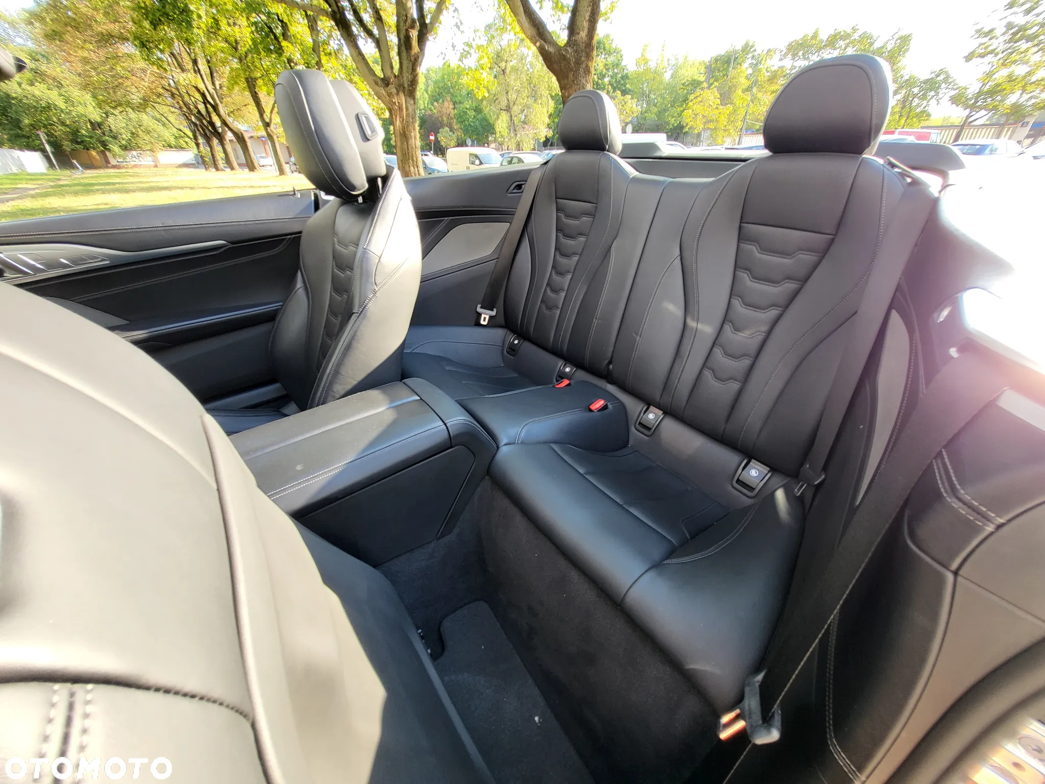 BMW Seria 8 M850i xDrive Cabrio - 23
