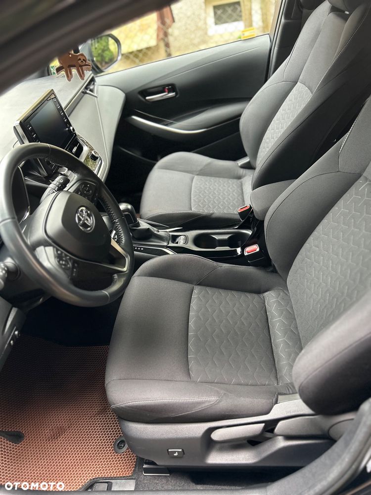 Toyota Corolla - 33