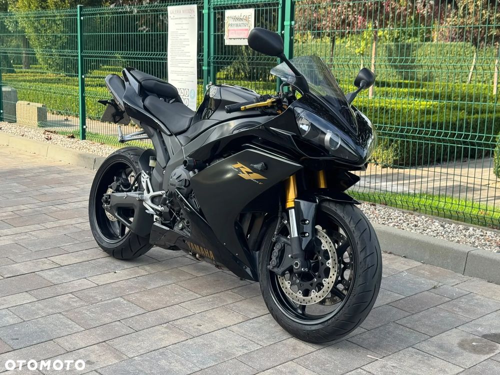 Yamaha R1