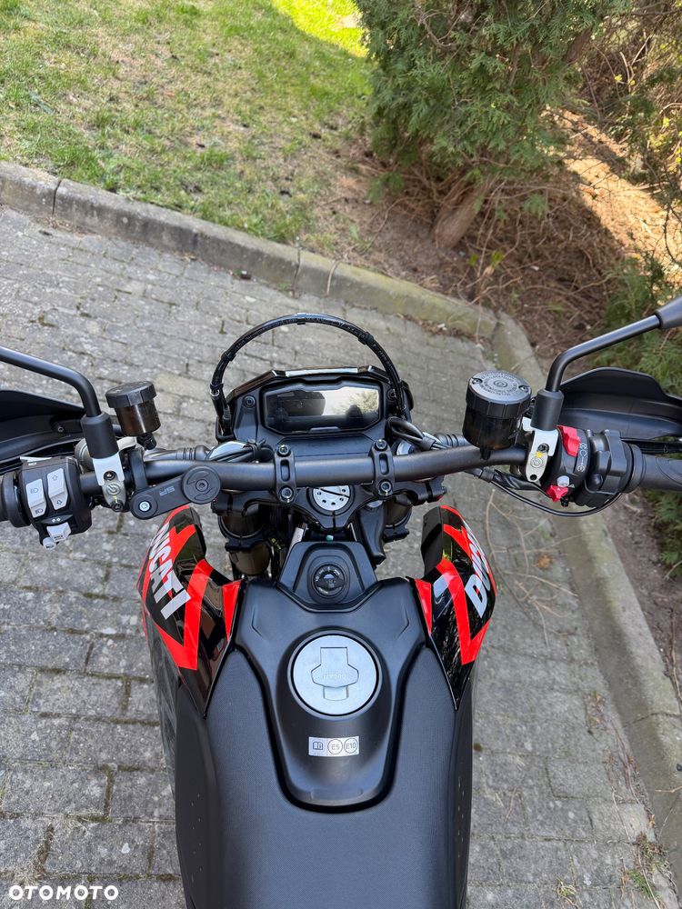 Ducati Hypermotard - 9