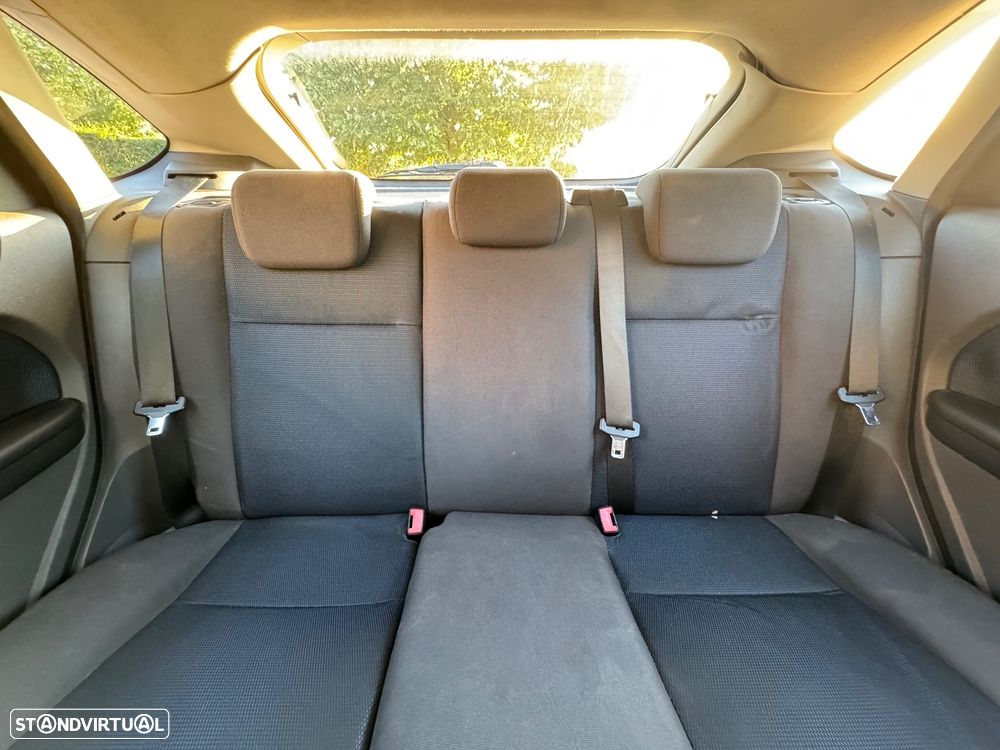 Ford Focus 1.6 TDCi Sport - 36