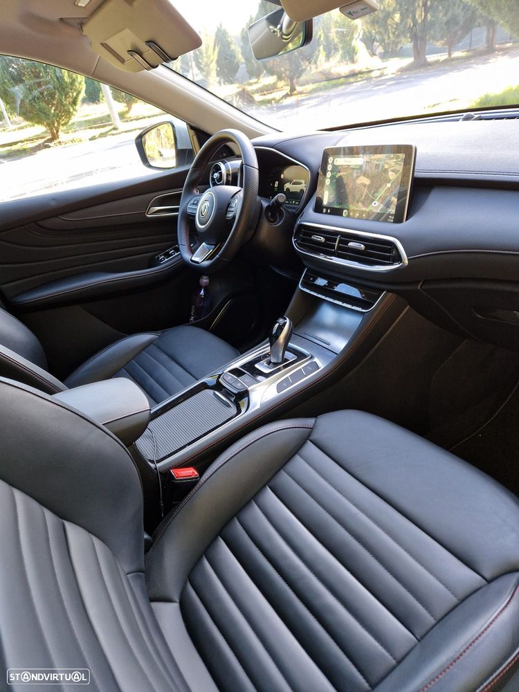 MG EHS 1.5 T-GDI Plug-in Hybrid Luxury - 6