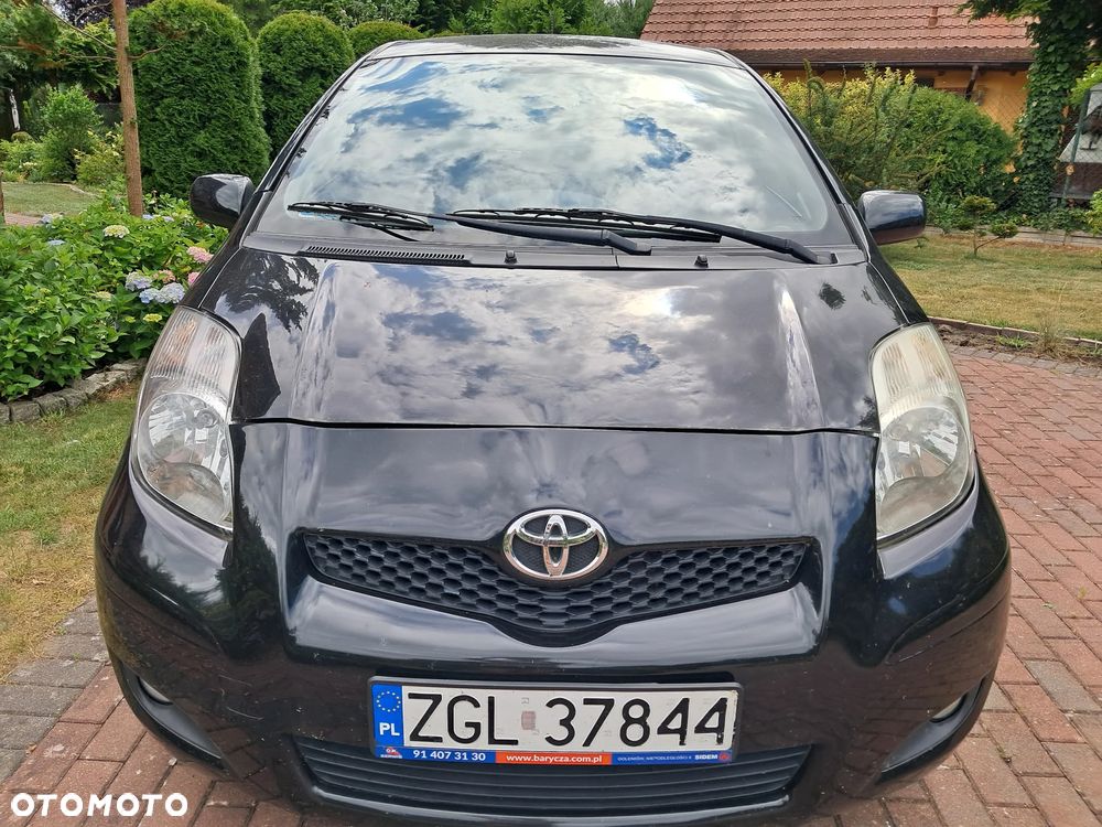 Toyota Yaris 1.33 Dynamic - 1