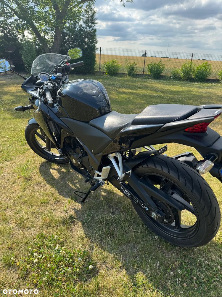 Honda CBR - 6