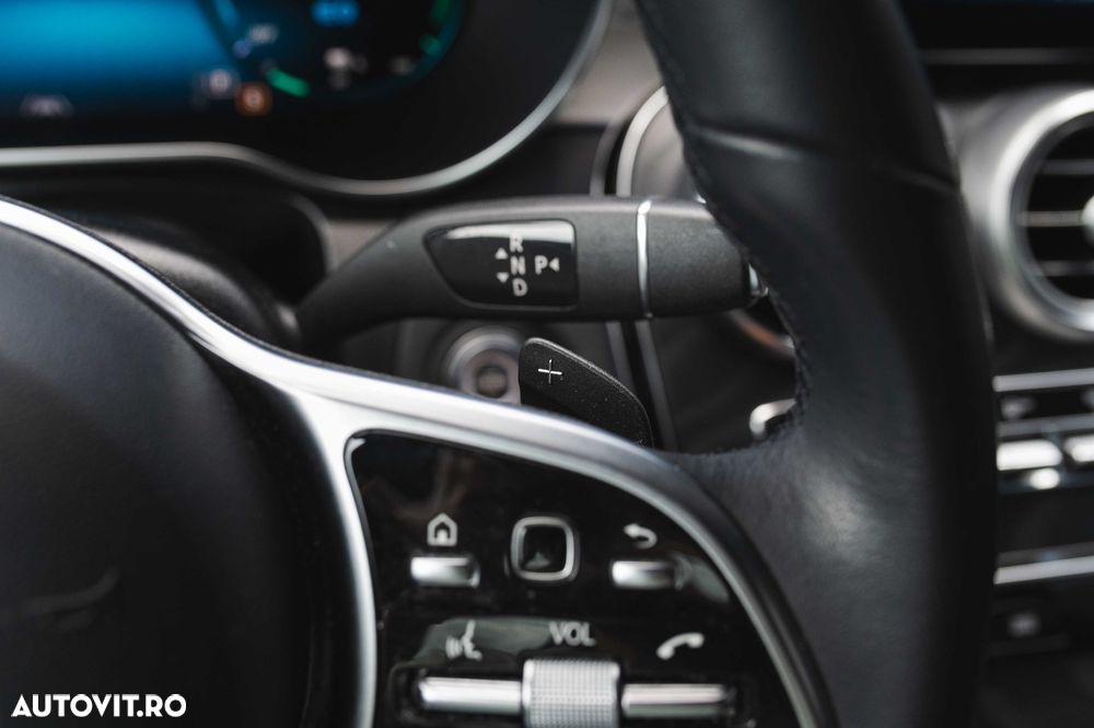 Mercedes-Benz GLC 350 e 4Matic 7G-TRONIC AMG Line - 16