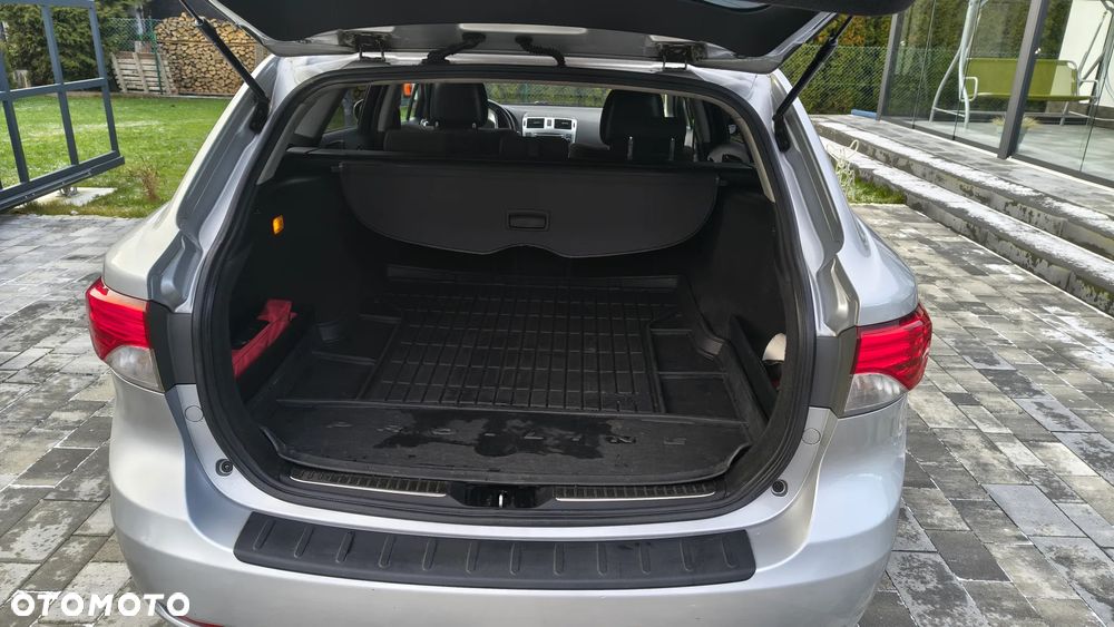Toyota Avensis 2.0 D-4D Edition - 5