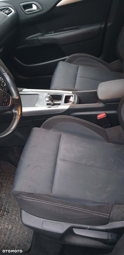 Citroën C4 1.6 e-HDi Selection MCP - 12