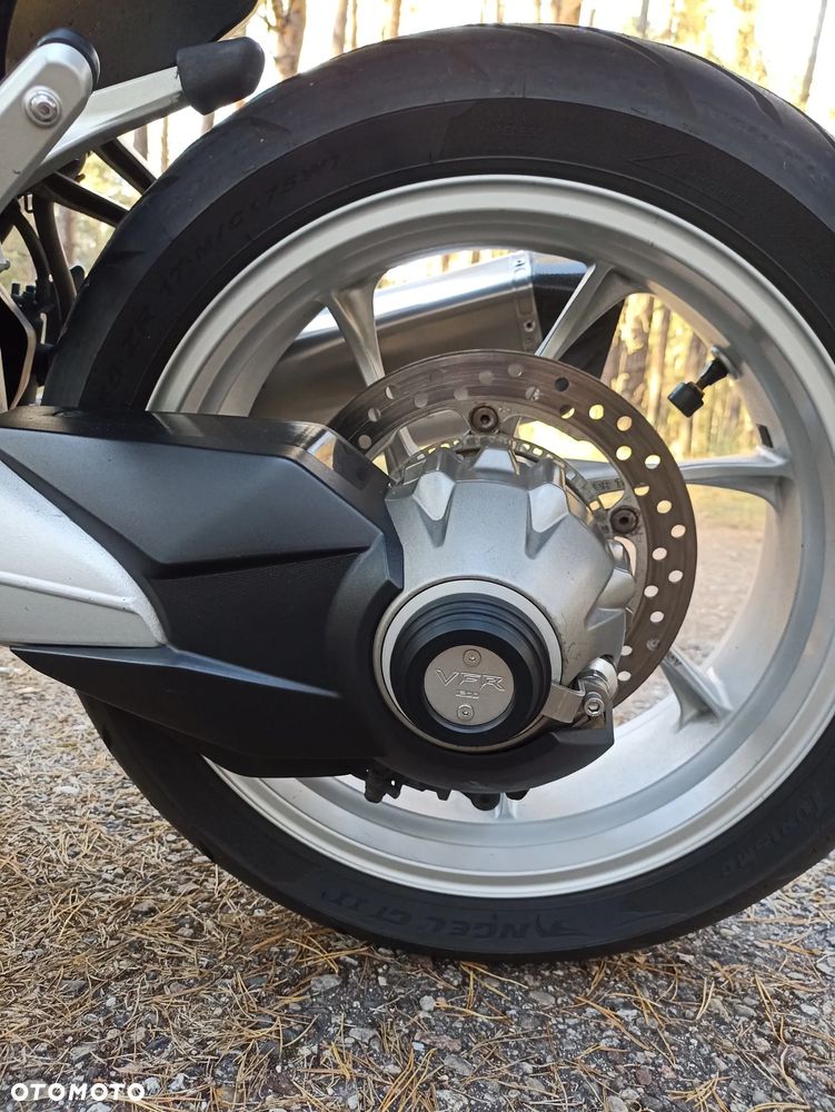 Honda VFR - 20