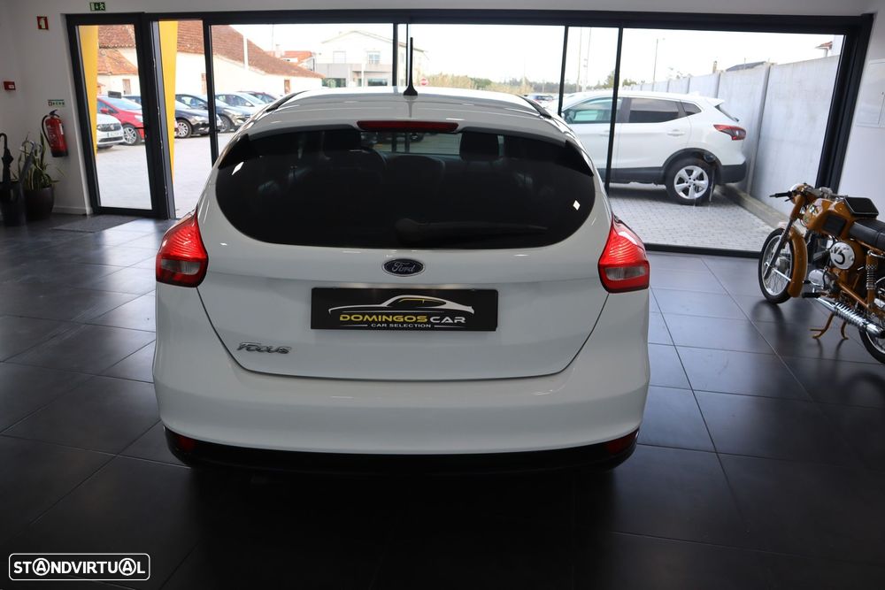Ford Focus 1.5 TDCi Trend+ - 6