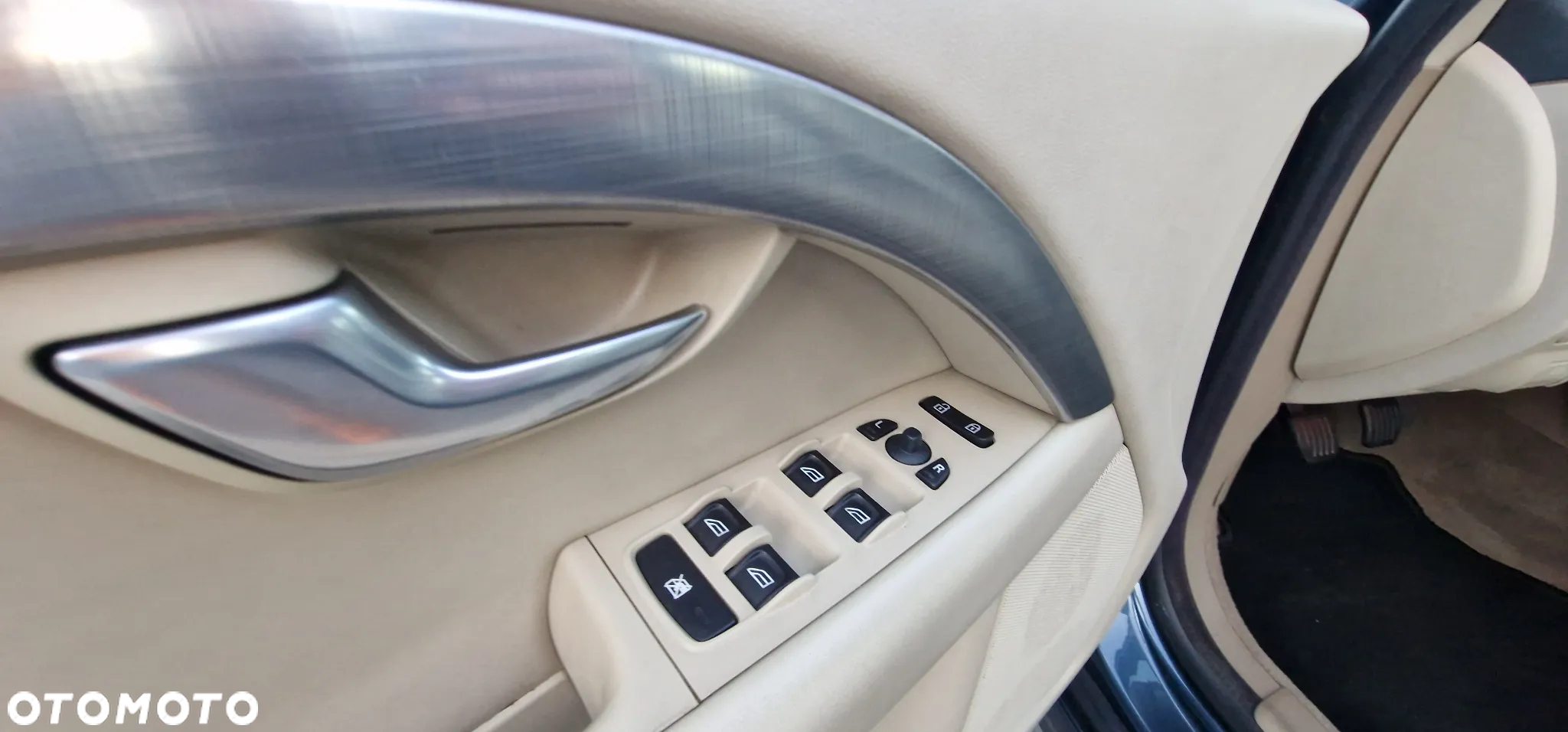Volvo V70 2.0 Momentum - 15