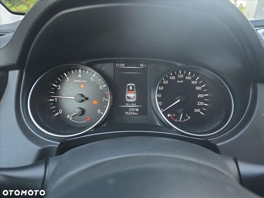 Nissan Qashqai 1.3 DIG-T Visia - 13