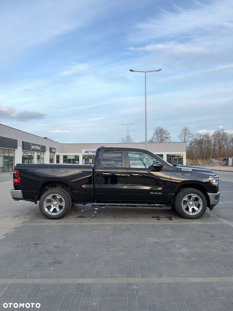 RAM 1500 Crew Cab Shortbed Bighorn - 9