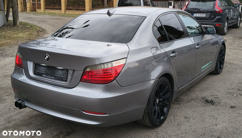 BMW Seria 5 523i Edition Exclusive - 2