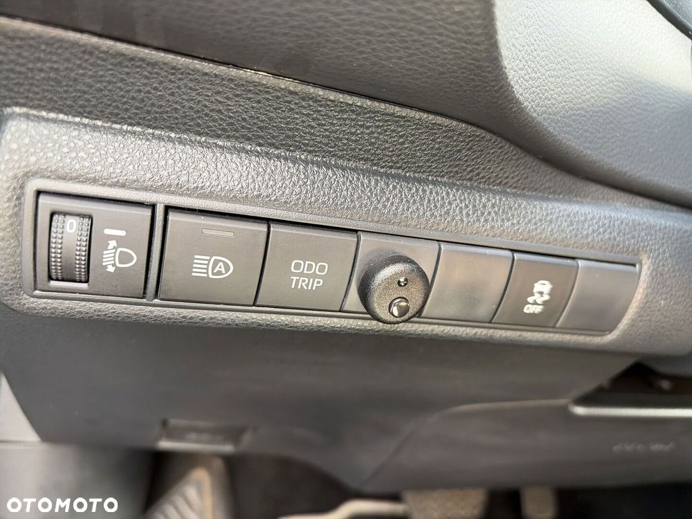 Toyota Corolla 1.8 Hybrid Style - 22