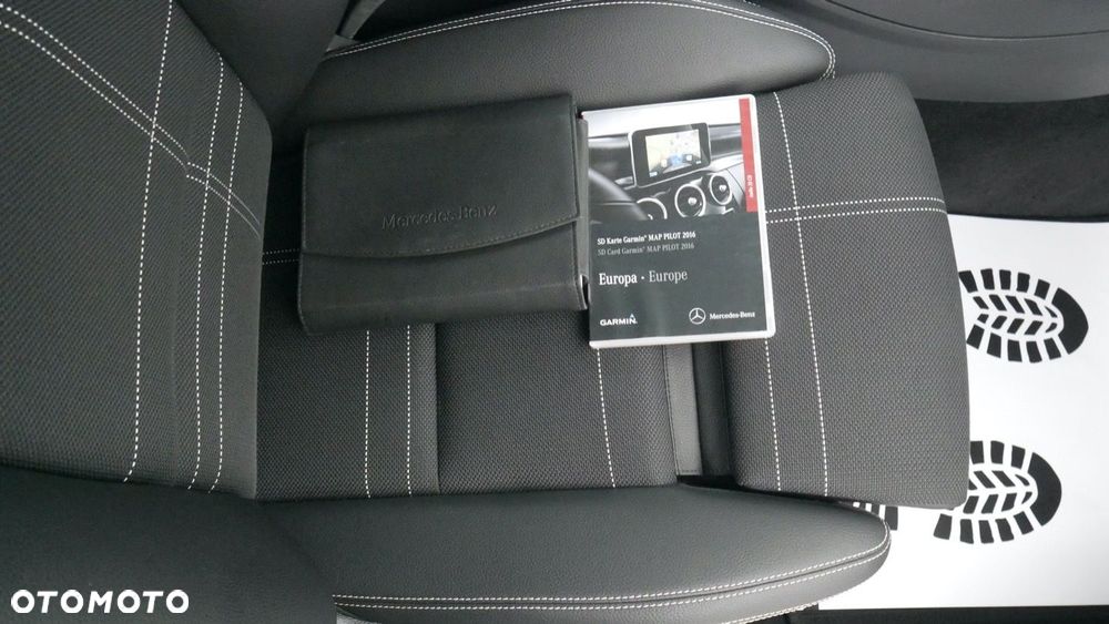 Mercedes-Benz GLA - 23
