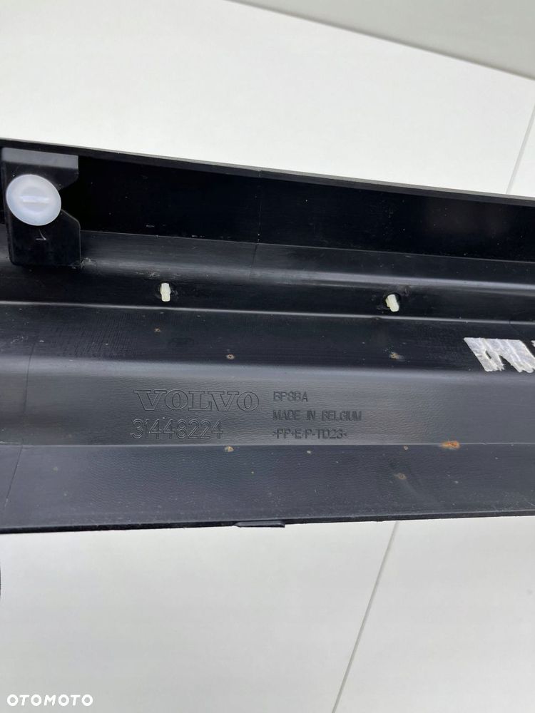 VOLVO XC40 NAKŁADKA LISTWA PROGOWA PRAWA 31448224 - 10