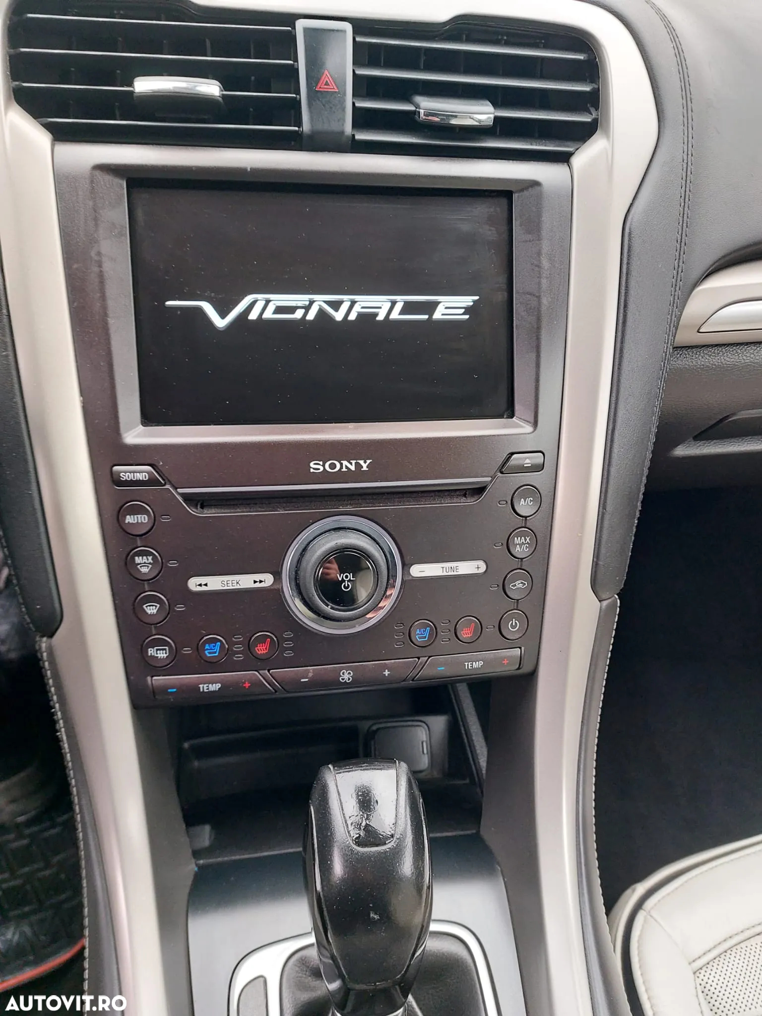 Ford Mondeo 2.0 TDCi Powershift Titanium - 13