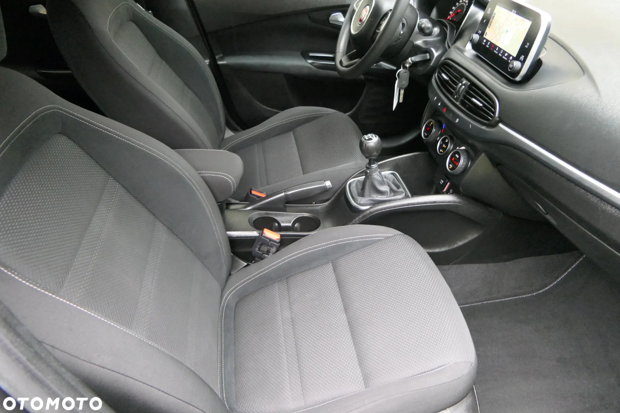 Fiat Tipo 1.4 T-Jet 16v Lounge - 17