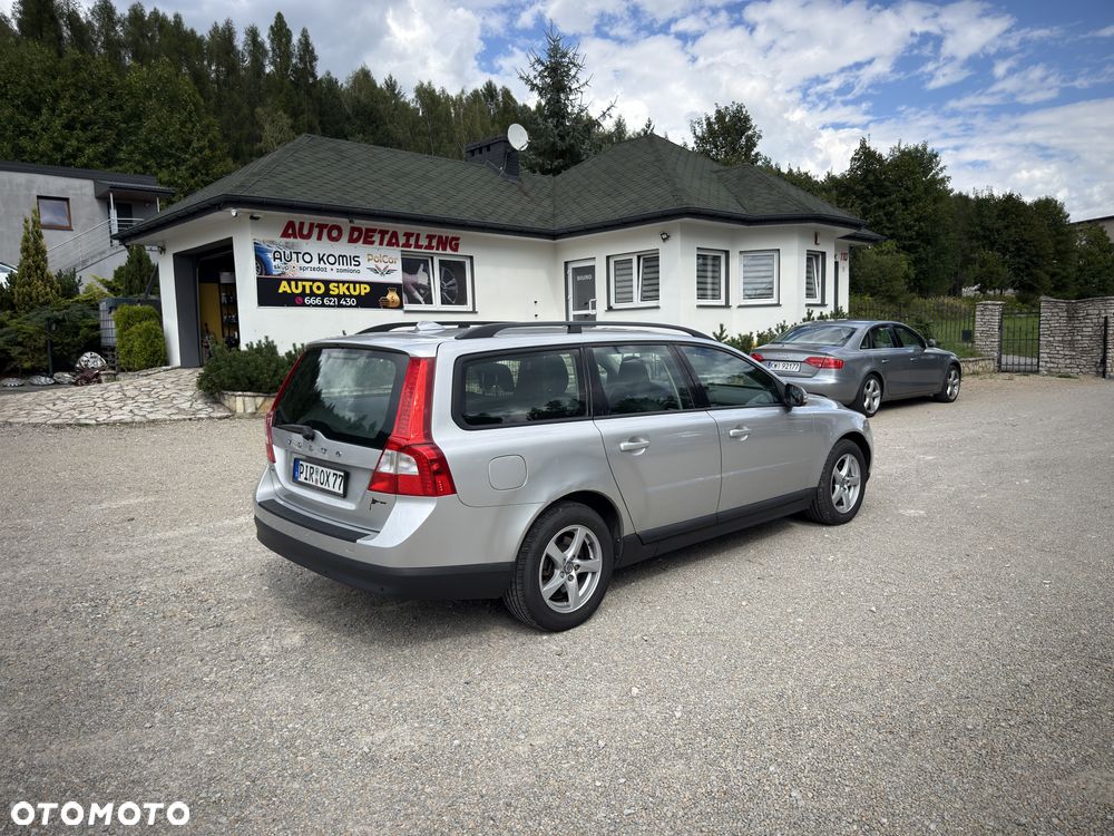 Volvo V70 D5 AWD Summum - 7