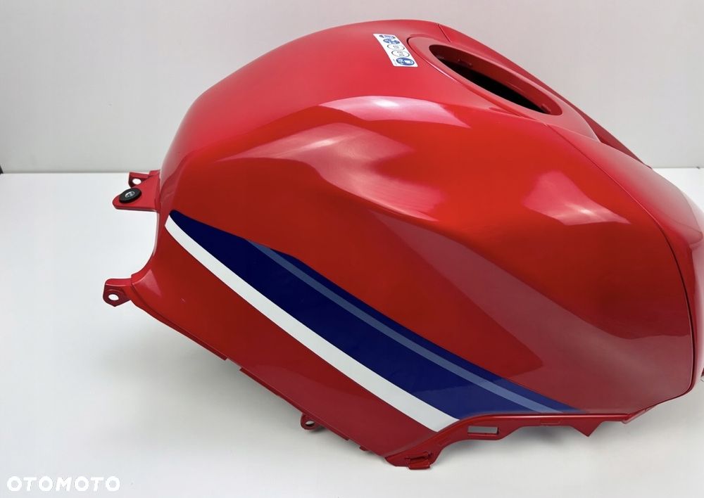 Nakładka zbiornika Honda CBR 600RR PC69 2024- Oryginał - 8