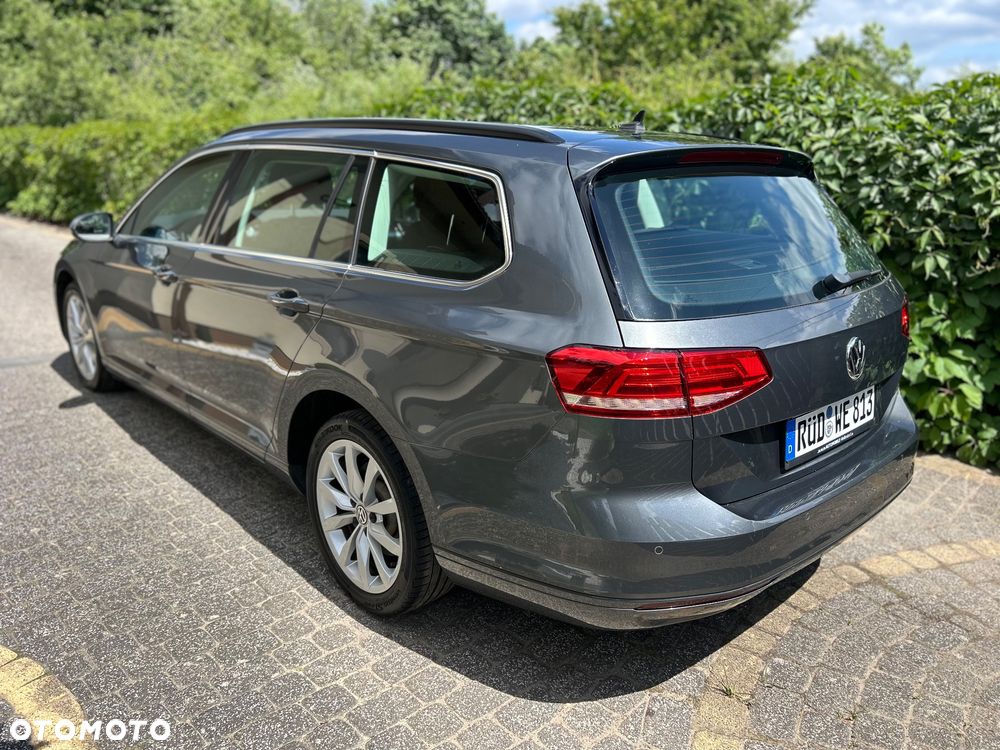 Volkswagen Passat 2.0 TDI (BlueMotion Technology) DSG Comfortline - 15