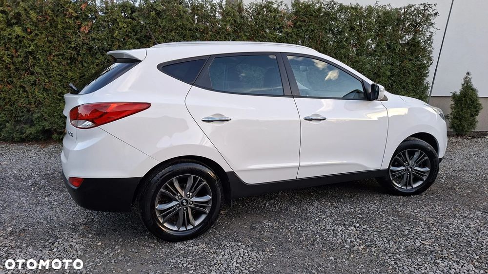 Hyundai ix35 1.6 2WD Fifa World Cup Edition - 33