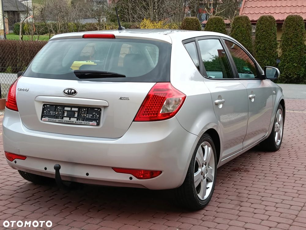 Kia Ceed 1.4 CVVT Attract - 4