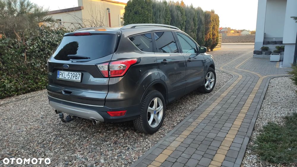 Ford Kuga 1.5 TDCi 2x4 Titanium - 11