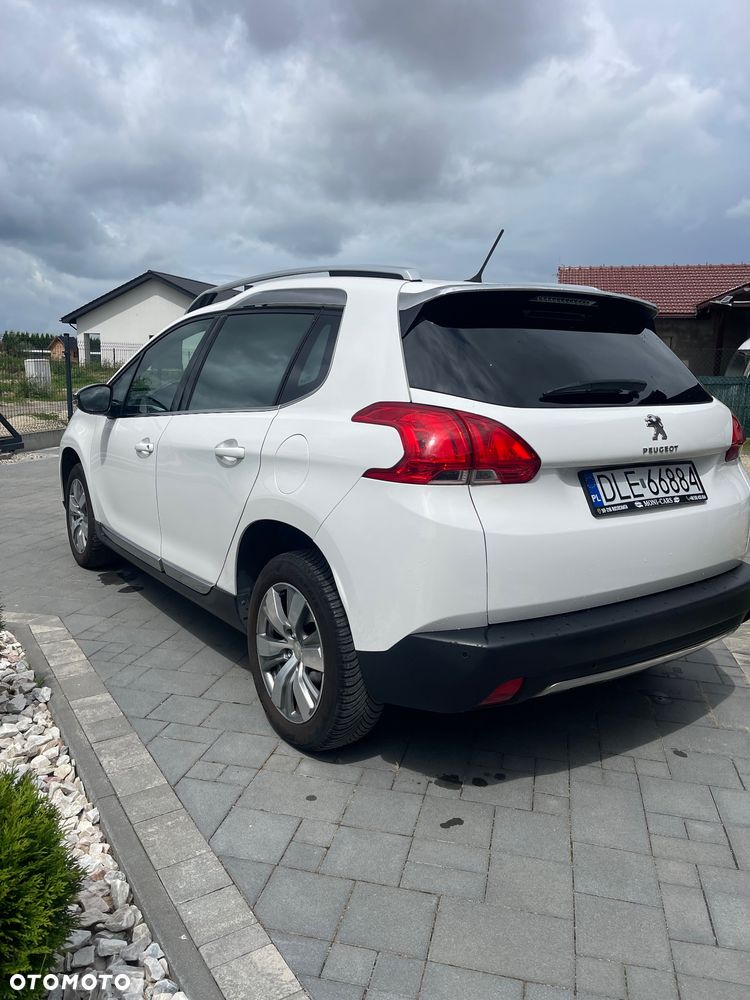 Peugeot 2008 1.2 VTi Allure - 6