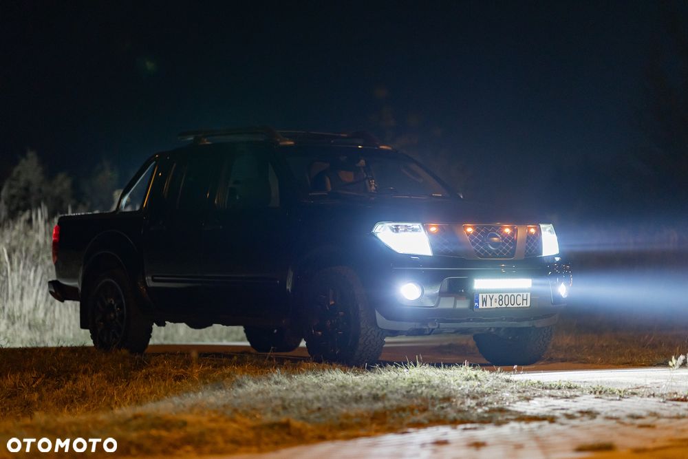 Nissan Navara 2.5 TDi Sport / LE - 19