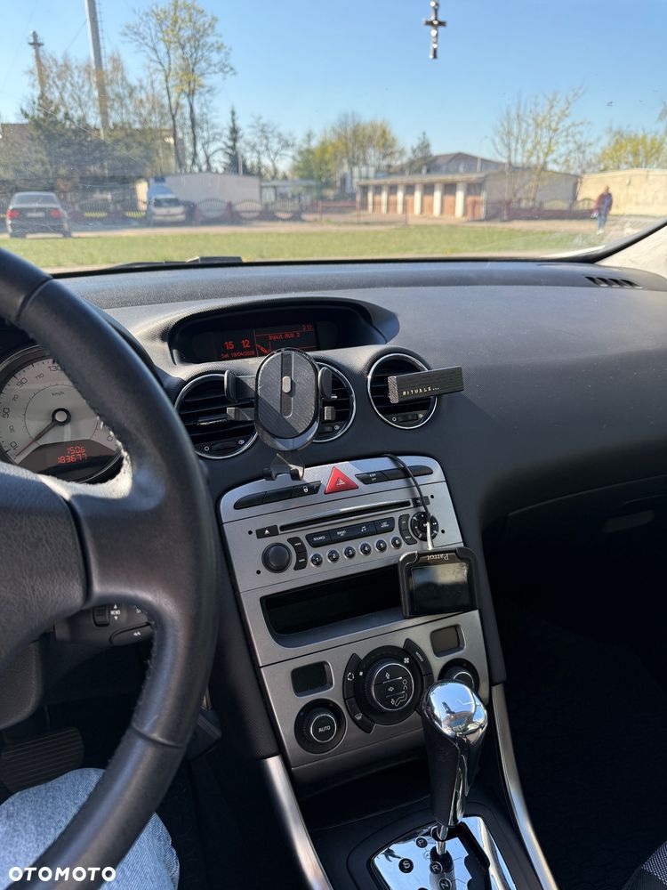 Peugeot 308 - 8