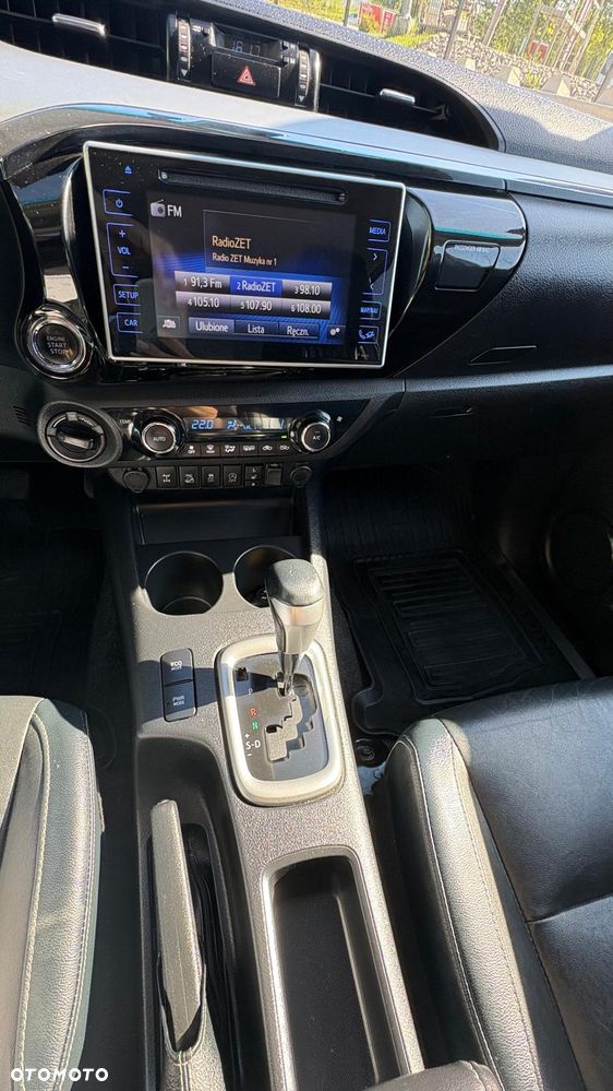 Toyota Hilux 4x4 Double Cab Autm S&S Executive - 19
