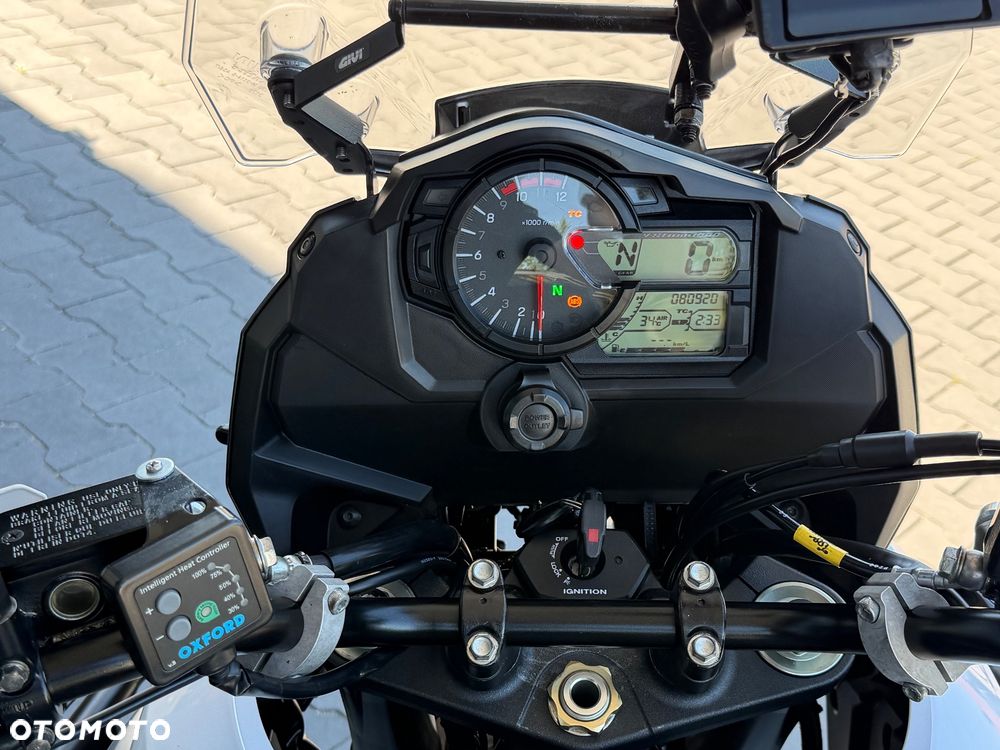 Suzuki V-STROM - 23