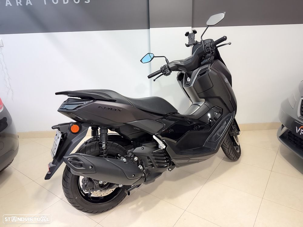 Yamaha NMAX TECH MAX - 10