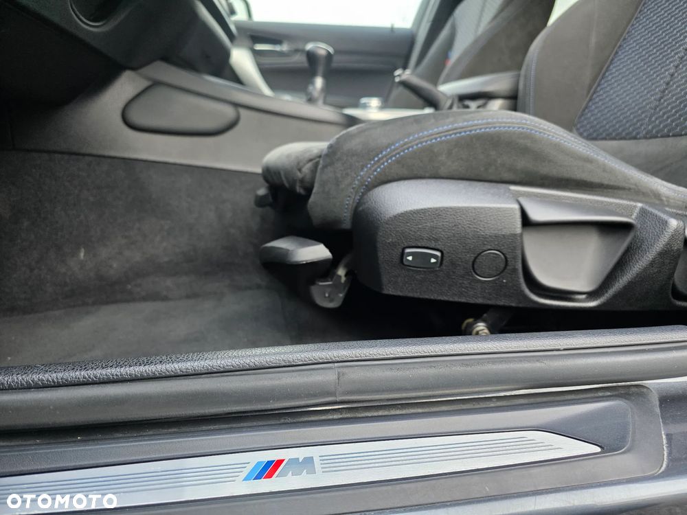 BMW Seria 1 120d xDrive BluePerformance Sport Line - 28