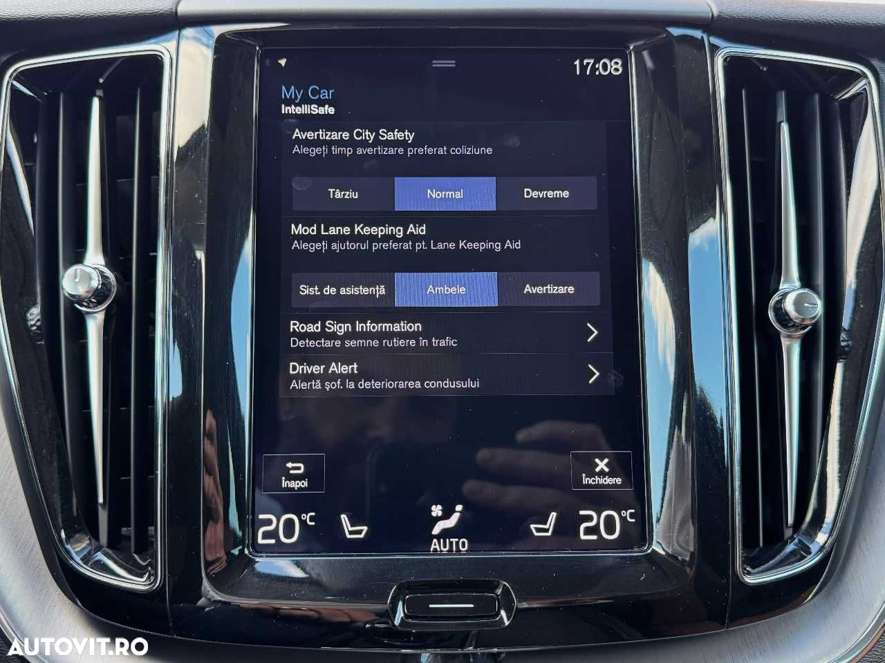 Volvo XC 60 D4 Momentum Pro - 38