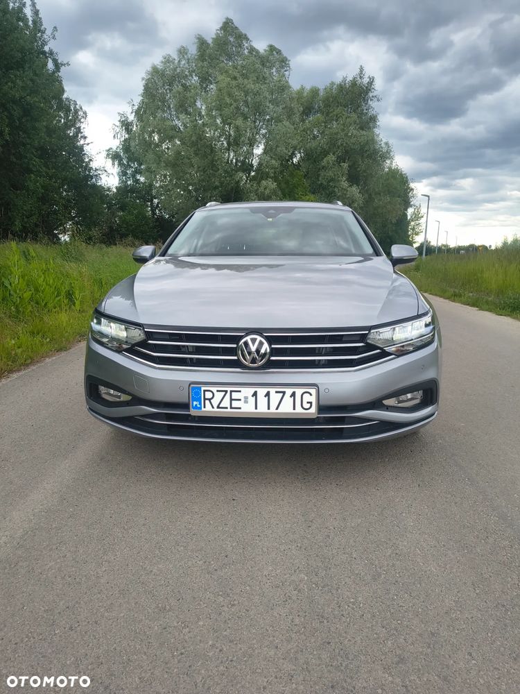 Volkswagen Passat 2.0 TDI SCR DSG Comfortline - 3