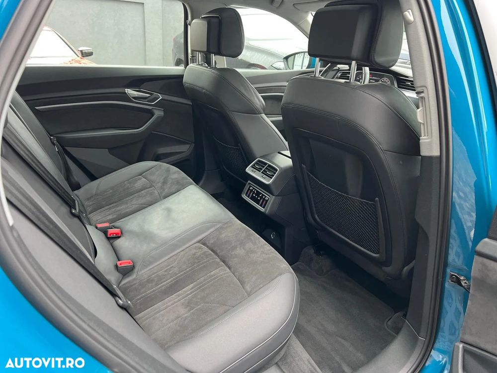 Audi e-tron 55 quattro S-Line - 22