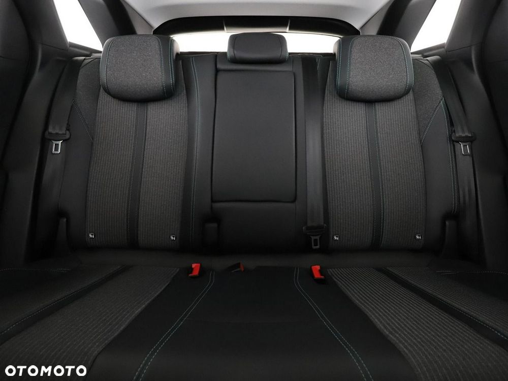 Peugeot 3008 1.6 PureTech Hybrid PHEV Allure Pack S&S EAT8 - 19