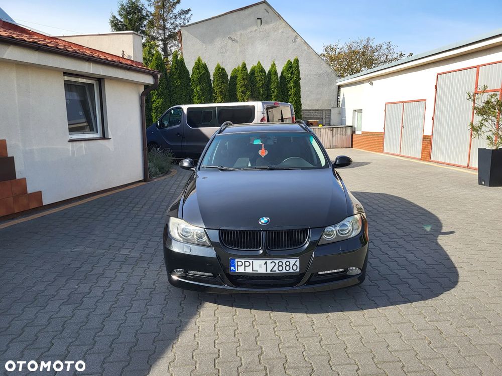 BMW Seria 3 318i - 6