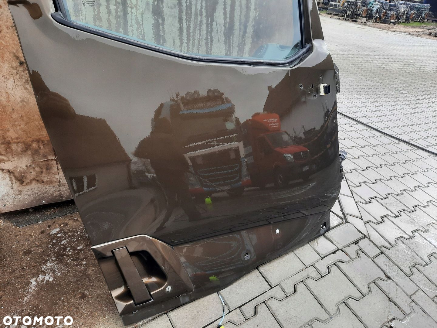 DRZWI KOMPLETNE PRAWE RENAULT GAMA T K C RANGE - 4