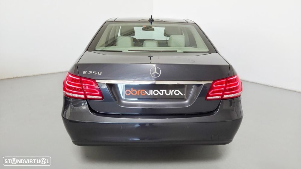 Mercedes-Benz E 250 7G-TRONIC Elegance - 7